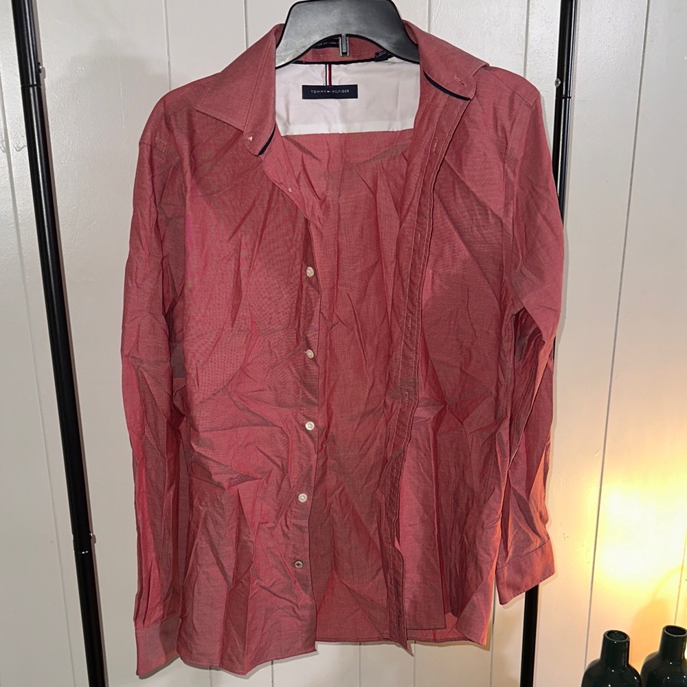 Tommy Hilfiger Men's Casual Red Button-Down Shirt